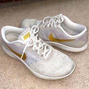 Nike Flex Contact sneakers